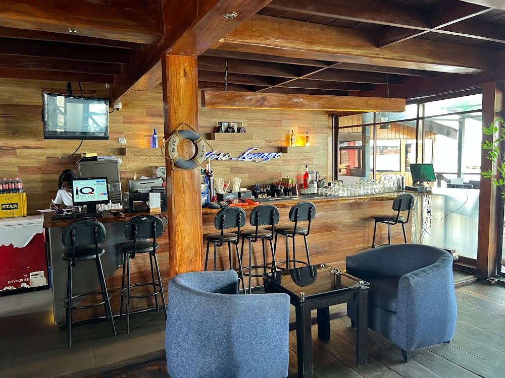 Sailors Lounge 2